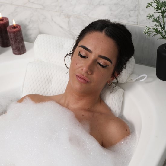 Luxe Badkussen met 7 zuignappen Nekkussen Voor In Bad Extra Zachte 4D mesh (nieuw!) – Antibacterieel – Incl. Ophanghaak Uitwasbaar Wit