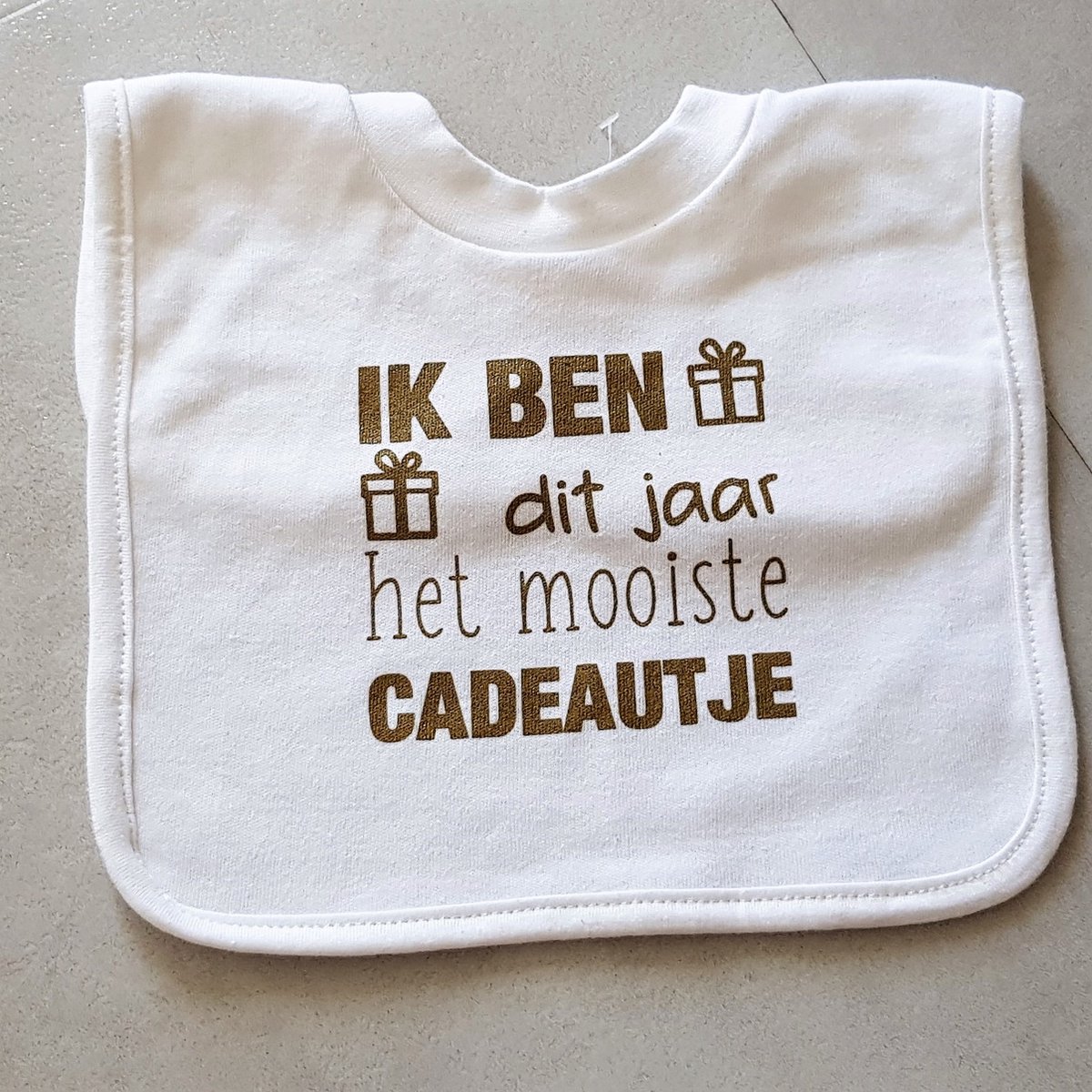 Goedkoopste Baby slabbetje ik ben mooiste cadeau tekst zwangerschap bekendmaking aankondiging voor de liefste aanstaande geboorte gaat worden jullie worden zwangerschapsaankondiging