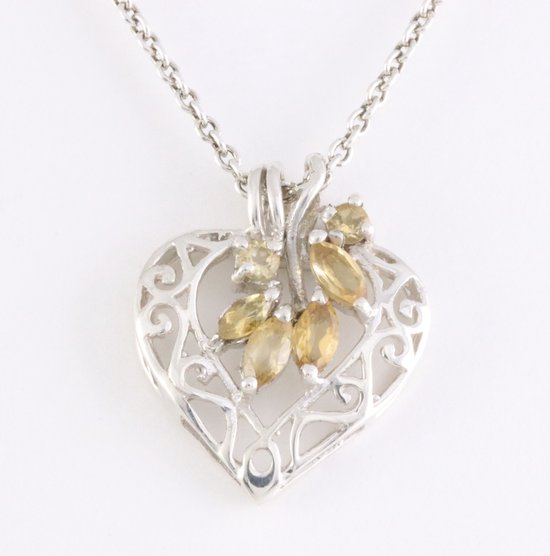 Opengewerkte hartvormige zilveren hanger met citrien aan ketting