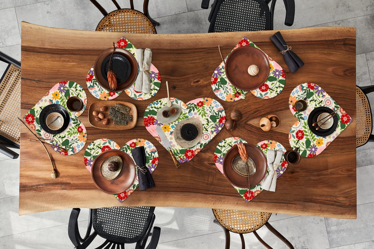 Onderleggers - Placemats - Placemats hartje - Bladeren - Bloemen - Design - 10 stuks