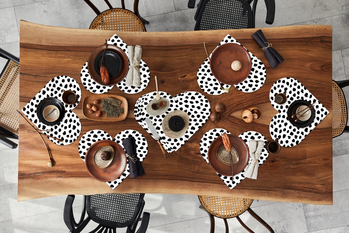 Onderleggers - Placemats - Placemats hartje - Stippen - Zwart Wit - Patronen - 10 stuks