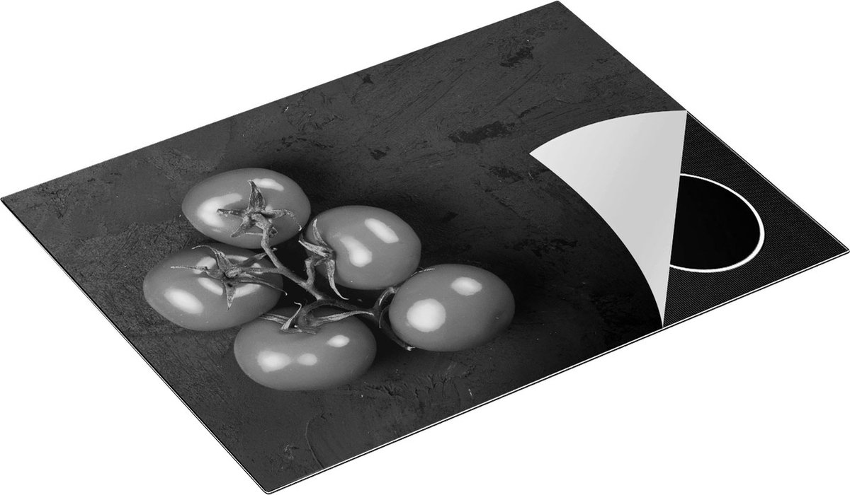 Chefcare Inductie Beschermer Tros Tomaten op Zwarte Marmer - Zwart Wit - 71x52 cm - Afdekplaat Inductie - Kookplaat Beschermer - Inductie Mat