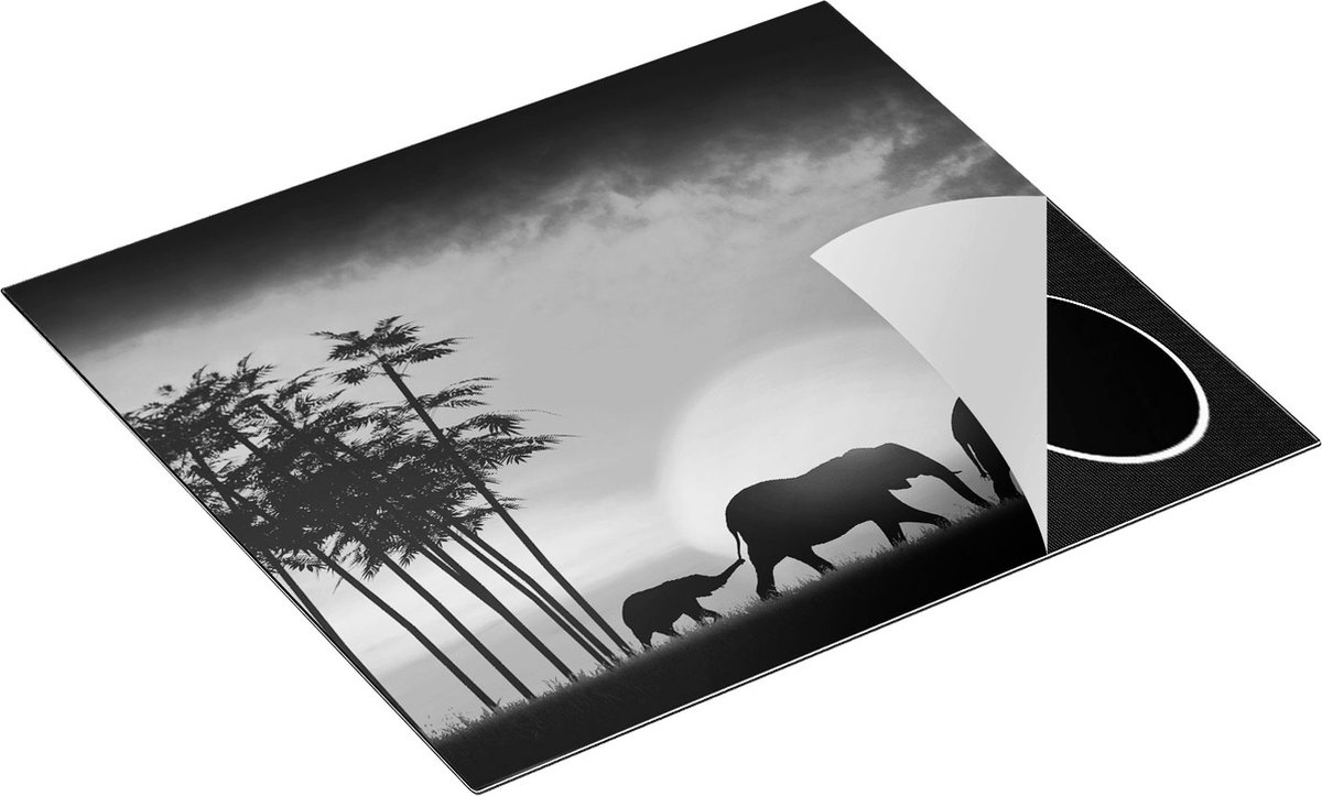 Chefcare Inductie Beschermer Olifanten Familie bij Zonsondergang - Zwart Wit - 60x52 cm - Afdekplaat Inductie - Kookplaat Beschermer - Inductie Mat