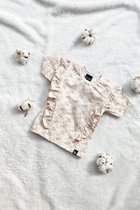 Vertical ruffle t-shirt bohemian leaves /