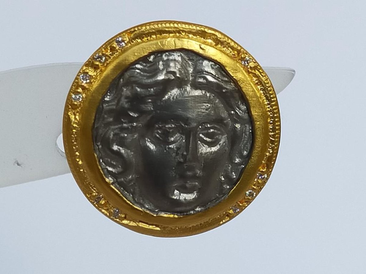 Icon - Antieke oorbellen - sieraden - 24 karaat goud