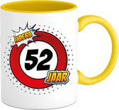 52 Jaar Verkeersbord Mok met tekst | Grappig Verjaardag Beker Cadeau | Bedrukte Koffie en Thee Mokken | Zwart | 330 ML