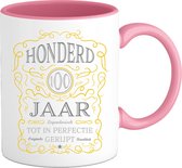 100 Jaar Legendarische Gebrouwen Mok met tekst | Geel - Zilver | Grappig Verjaardag Beker Cadeau | Bedrukte Mokken | Roze | 330 ML