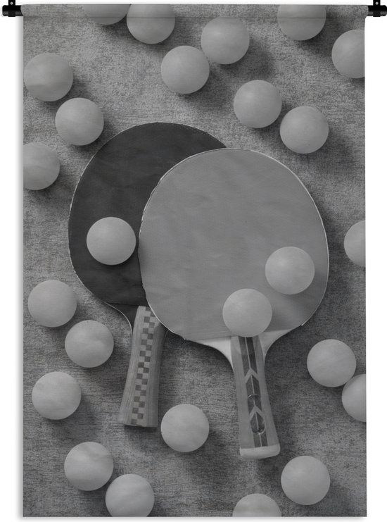 Wandkleed – Wanddoek – Vele tafeltennis ballen bij twee batjes – zwart wit – 120×180 cm – Wandtapijt