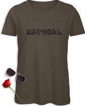 Grappig Dames T Shirt - Vrouwen tshirt met tekst: Natural - t-Shirt maten: S M L XL XXL - Kleuren: Khaki en Pink (Millennial).