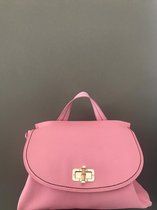Schouder- en handtas van Aspen of London in roze.