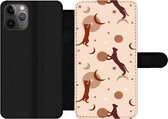 Bookcase Geschikt voor iPhone 11 Pro telefoonhoesje - Patronen - Kat - Maan - Pastel - Meisjes - Kinderen - Kids - Met vakjes - Wallet case met magneetsluiting