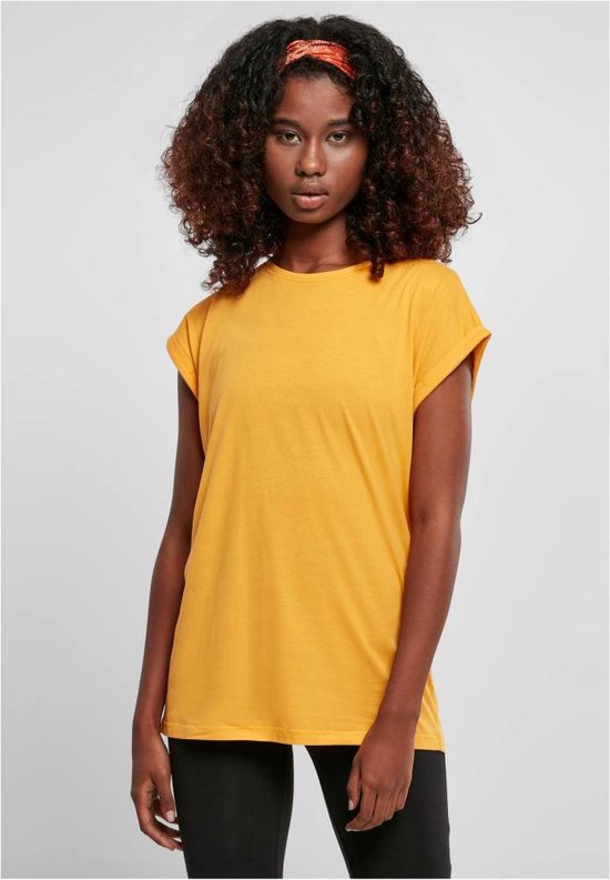 Urban Classics - Extended Shoulder Dames T-shirt - XS - Geel