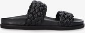 Tango | Cleo 1-a black leather puffy footbed sandal - black sole | Maat: 41