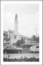 Walljar - Praça Saldanha '69 - Muurdecoratie - Poster met lijst