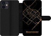 Bookcase Geschikt voor iPhone 12 telefoonhoesje - Hoofddorp - Kaart - Goud - Met vakjes - Wallet case met magneetsluiting
