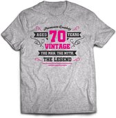 70 Jaar Legend - Feest kado T-Shirt Heren / Dames - Antraciet Grijs / Roze - Perfect Verjaardag Cadeau Shirt - grappige Spreuken, Zinnen en Teksten. Maat S