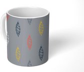 Mok - Koffiemok - Kerstbal - Kerstmis - Regenboog - Patronen - Mokken - 350 ML - Beker - Koffiemokken - Theemok