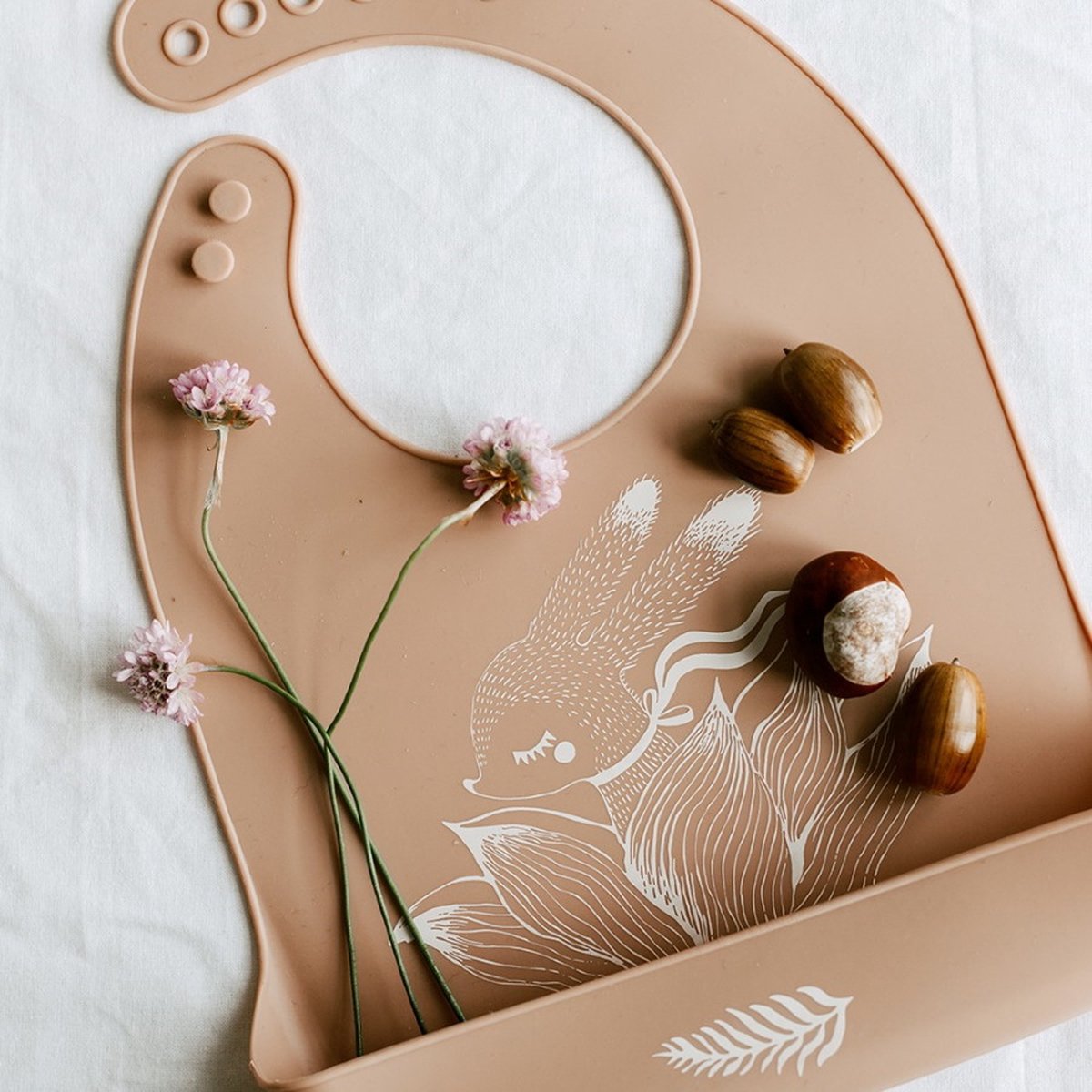 Goedkoopste By Lille Vilde Bunny Blossom Silicone Slab LV-BIB-78