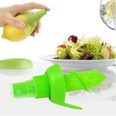 Manual Orange - Juice Squeeze Juicer - Lemon Spray Mist Orange Fruit Squeezer Sprayer - for Salad Fresh Flavor Kitchen Cooking Tools