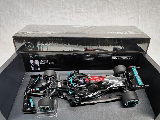 Mercedes-AMG F1 W12 E Performance - Voiture miniature à l'échelle 1:18