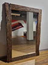 Spiegel met oude eikenhouten lijst 75 cm bij 105 cm. Handgemaakt 200 jaar oud eiken