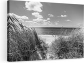 Artaza Canvas Schilderij Strand en Zee vanuit Duinen - Zwart Wit - 90x60 - Foto Op Canvas - Canvas Print - Muurdecoratie