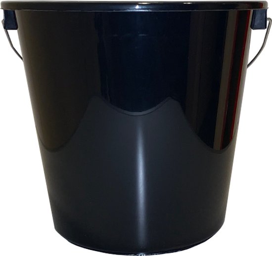 Seau - 5 litres - noir - avec texte : Mamie dissout tout avec de l'eau et du savon – Cadeau – Cadeau – Cadeau – Kado – Surprise