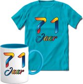 71 Jaar Vrolijke Verjaadag T-shirt met mok giftset Blauw | Verjaardag cadeau pakket set | Grappig feest shirt Heren – Dames – Unisex kleding | Koffie en thee mok | Maat S