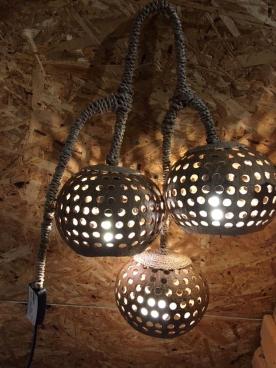 Guirlande lumineuse avec 3 noix de coco - Bali naturel - style Ibiza
