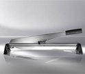 Wolfcraft laminaten snijder met een lange metalen snijarm.