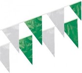 4x Plastic vlaggenlijn / slingers groen/wit