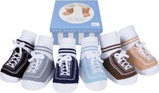 Boekhouding Inefficiënt Correctie Stepping Out: Geschenkdoos met 6 paar sokjes die op sneaker lijken* voor  baby jongen... | bol.com