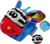 Baby Sokken Rammelaar Set – Pols- en Voetrammelaar 4 delige set – Zebra Armbandjes & sokjes – Zacht en Kleurrijk – Voor de allerkleinste – 0 t/m 24 maanden -Babyarmband | Babysokke