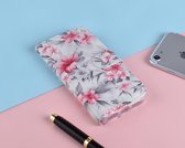 P.C.K. Hoesje/Boekhoesje luxe wit met roze bloemen print geschikt voor Apple Iphone 5G/5S/5SE