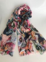 Sjaal met bloemenprint digitaal 70% viscose met 30 % zijde in diverse kleuren