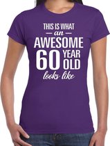 Awesome 60 year - geweldige 60 jaar cadeau t-shirt paars dames - Verjaardag cadeau L