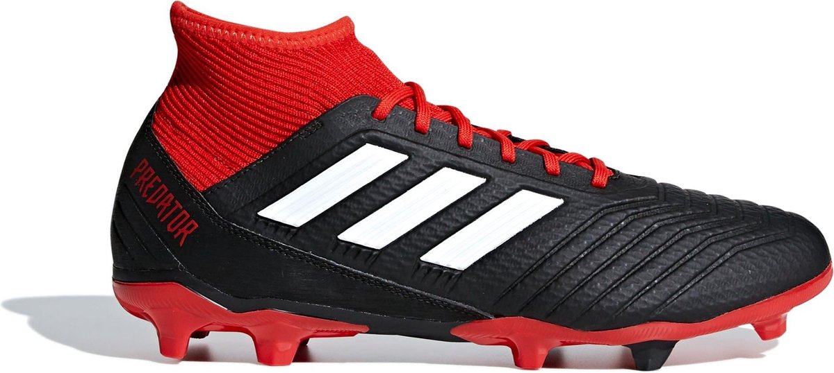 Chaussures de football adidas Predator 18.3 FG taille 46.5 noir / rouge |  bol.com