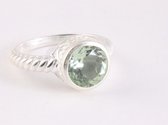 Bewerkte zilveren ring met groene amethist - maat 18