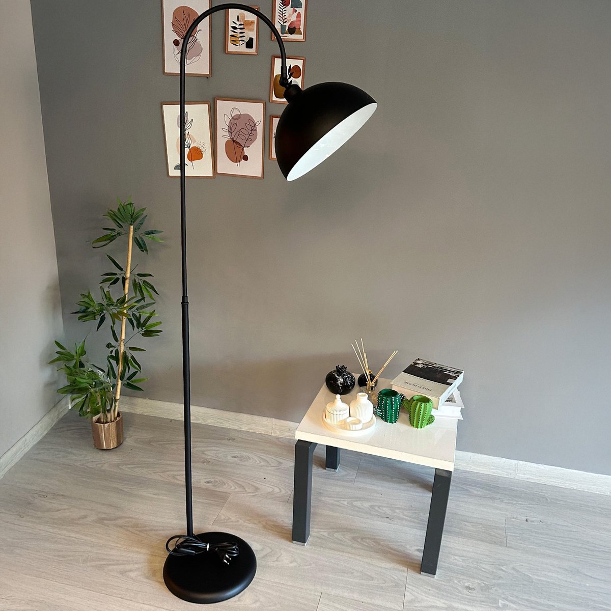 Bamyum Bewegend Hoofd Moderne Decoratieve Metalen Zwart Vloerlamp