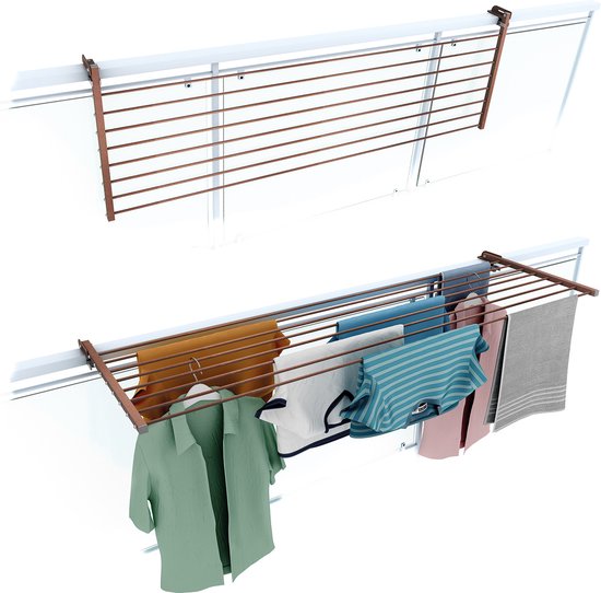 Un étendoir brun avec du linge dessus, représenté sur un fond blanc.