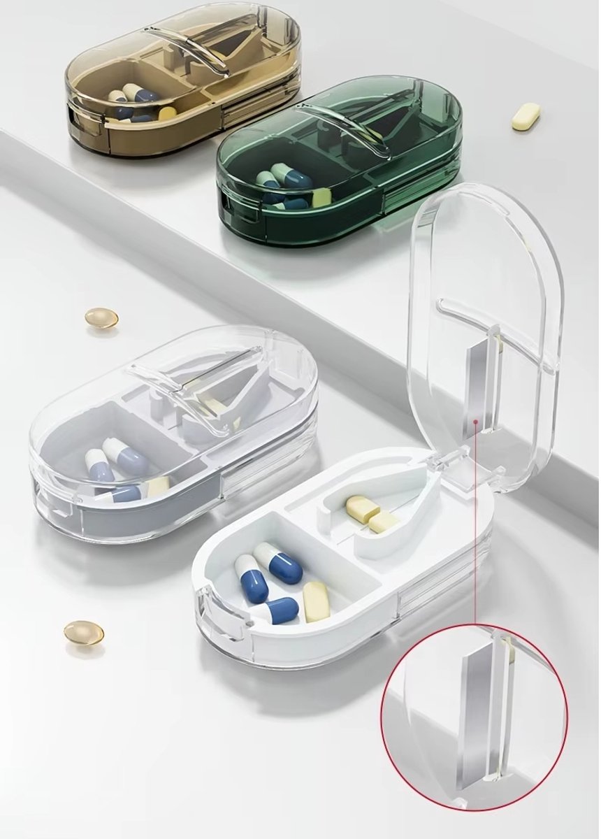 Actie4you® - Luxe Pillensnijder - Pillendoosje - Pil Bewaardoosje - Medicijn Doosje - 2 Vakjes – 2 in 1 - Waterdicht – Transparant