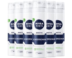 NIVEA MEN Sensitive Scheerschuim - Bevat Kamille en Hydraterende Vitamine E - Shaving Foam Voor de gevoelige huid - Voordeelverpakking 6 x 250 ml