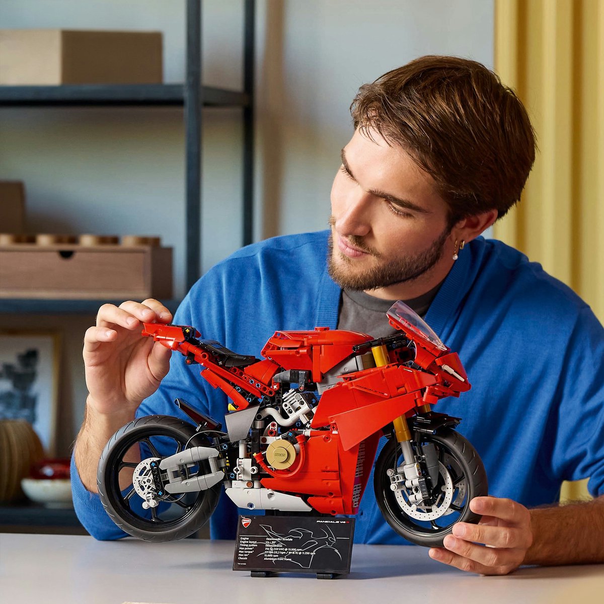 LEGO Technic - Ducati Panigale V4 S motor - 42202 — afbeelding 10