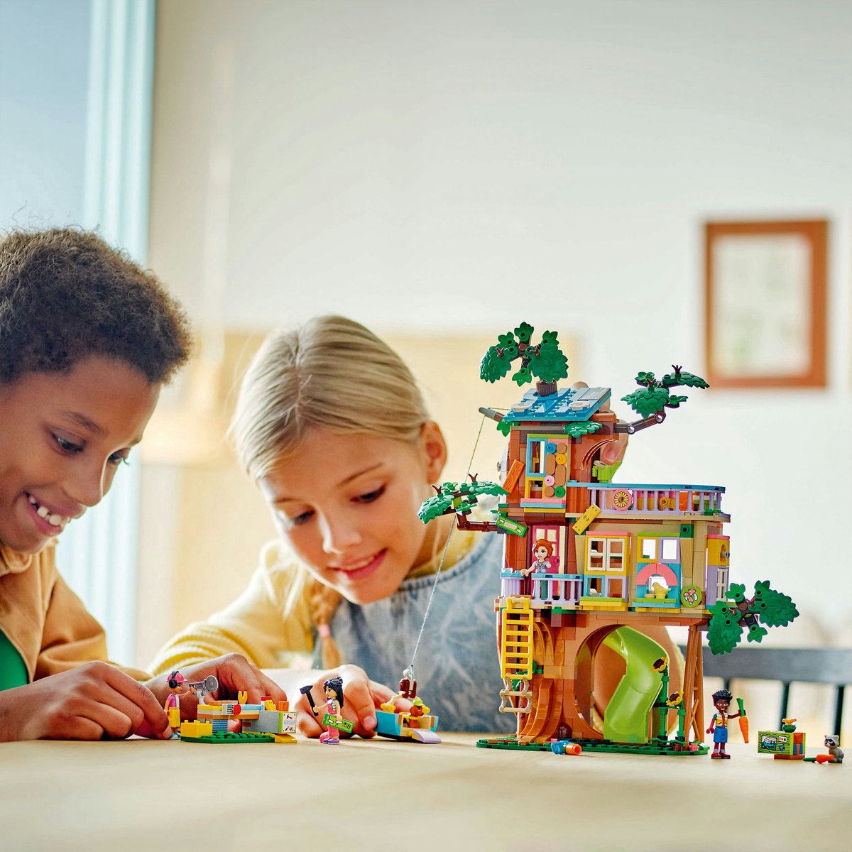 LEGO Friends Boomhut voor de vrienden - 42652 — afbeelding 3
