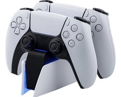 IMENGINE® Oplaadstation geschikt voor Playstation 5 – Dock voor 2 DualSense Controllers – LED Oplaadindicator – Inclusief USB-C Adapter – Wit - cadeau voor hem