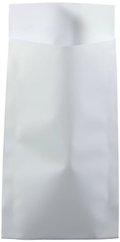 Un sac en papier blanc brillant de 7x13 cm, avec un bord supérieur pliable.