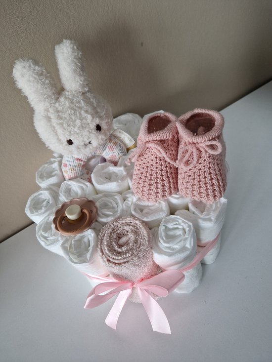 Luiertaart small rammelaar meisje - babyshower- kraamcadeau van Luiertaart — afbeelding 4