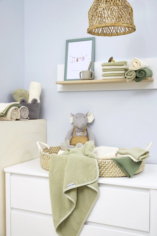 Meyco Baby Popcorn badcape - soft olive - 75x75cm van Meyco — afbeelding 2
