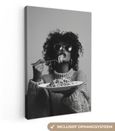Canvas schilderij 20x30 cm - Exclusieve wanddecoratie Vrouw - Pasta - Zwart - Wit - Muurdecoratie woonkamer - Slaapkamer decoratie - Kamer accessoires - Schilderijen op canvas
