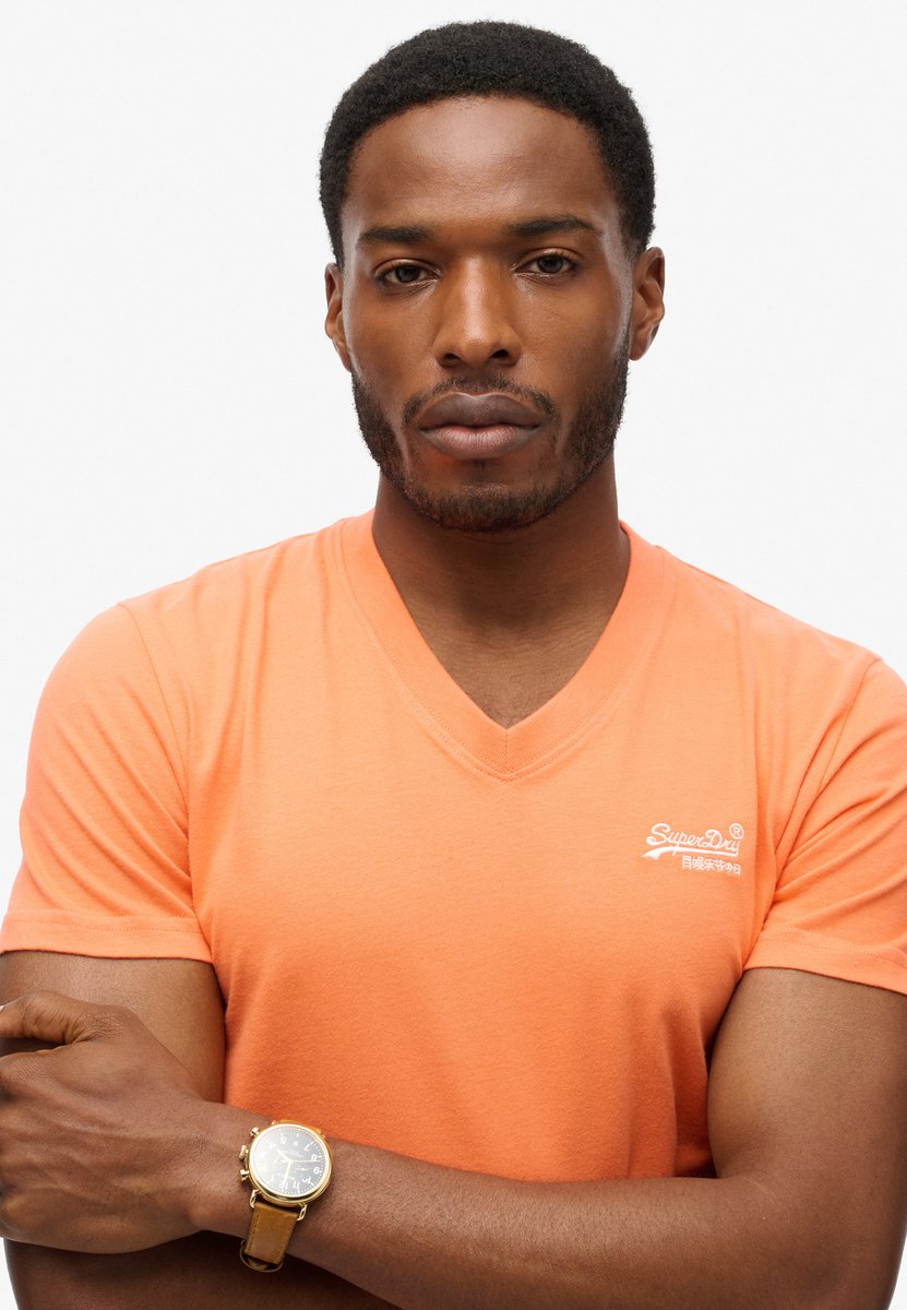 Superdry Essential T-shirt van biologisch katoen met V-hals en logo Heren T-shirts Koraal